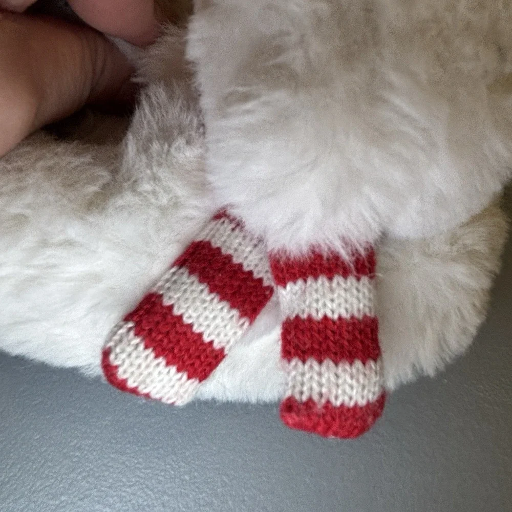 Girls White Polar Bear Wearing Scarves Slippers Fuzzy Soft Size 7/8 Winter Cute